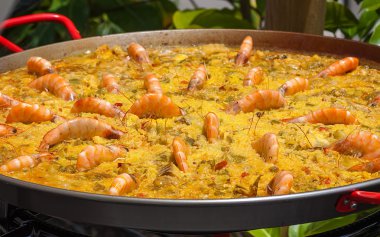 Spanish paella clipart