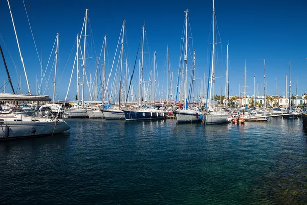 Marina under blue sky — Stock Photo, Image