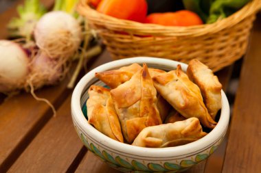 Fried samosas clipart