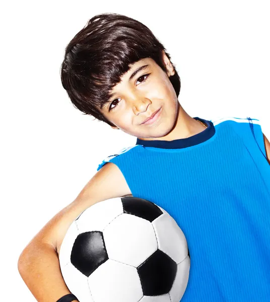 Menino bonito jogar futebol — Fotografia de Stock