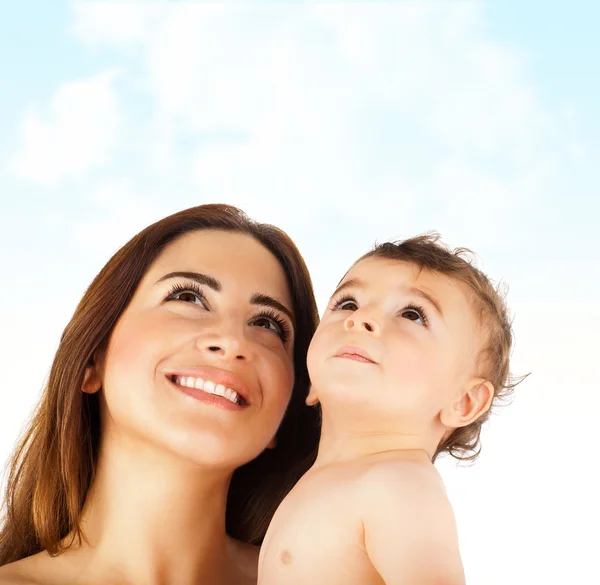 Mutlu anne bebek çocuk holding — Stok fotoğraf