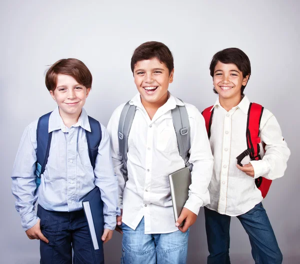 Tři šťastné školáci — Stock fotografie