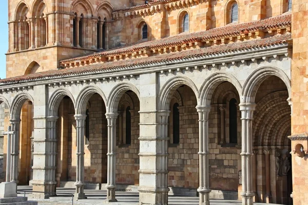 Detalhes da Basílica de San Vicente em Ávila, Espanha — Fotografia de Stock