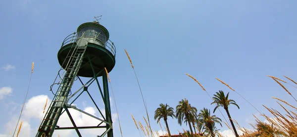 Stara latarnia morska żelaza przybrzeżnych — Zdjęcie stockowe