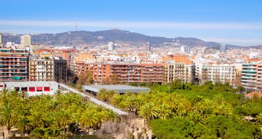 tibidabo Dağı ile panoramik Barcelona