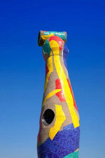 Dona én Ocell szoborcsoport Joan Miro, Barcelona — Stock Fotó