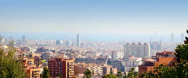 Barcelona skyline met uitzicht op de Middellandse Zee — Stockfoto