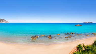 aiguas blanques agua blanca ibiza Plajı