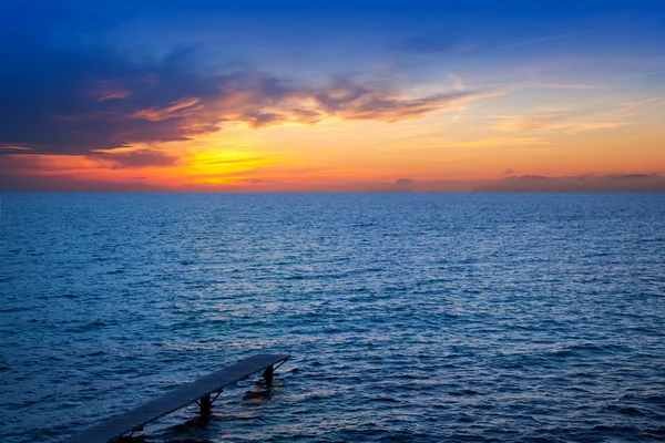 Zachód słońca wyspie formentera Balearów w śródziemnomorskiej — Zdjęcie stockowe