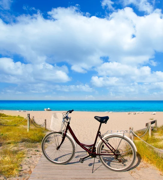 Kole v formentera beach na Baleárské ostrovy — Stock fotografie