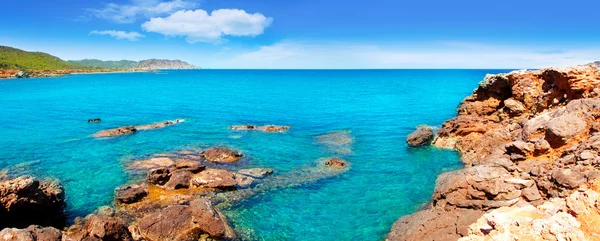 Ostrov Ibiza kanál d en marti pou des lleo beach — Stock fotografie