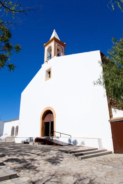 Ibiza vit kyrka i sant joan de labritja — Stockfoto