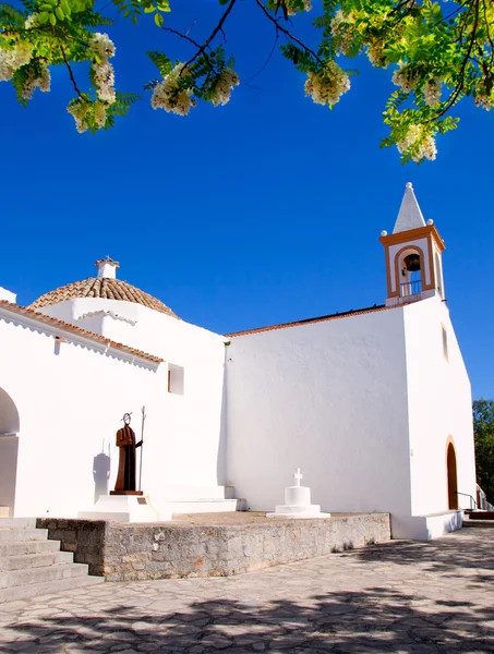 Ibiza igreja branca em sant Joan de Labritja — Fotografia de Stock