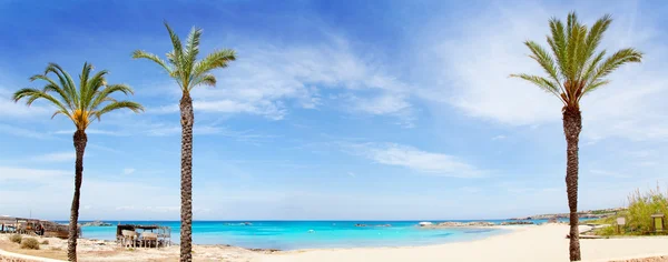 Els Pujols Форментера пляж з бірюзової водою — стокове фото