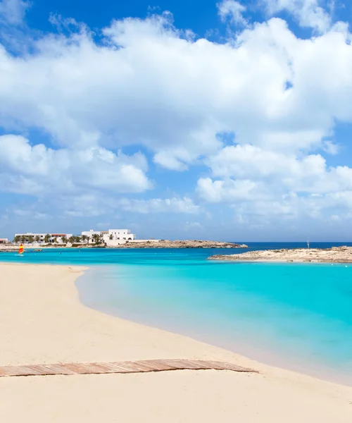 Els Pujols Formentera areia branca praia azul-turquesa — Fotografia de Stock