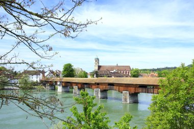 Covered wooden bridge clipart