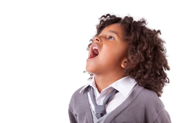 Portrét roztomilý afrických malého chlapce křičel — Stock fotografie