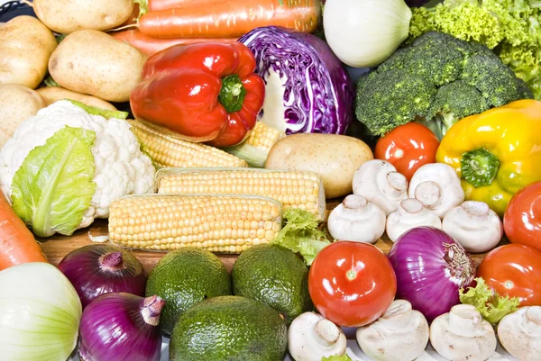 Verse biologische groenten klaar om te worden gebruikt — Stockfoto