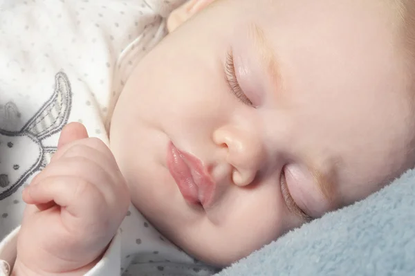 Спящий малыш — стоковое фото