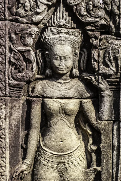 Ancient stone sculpture in Angkor Wat. Cambodia. — Stock Photo, Image