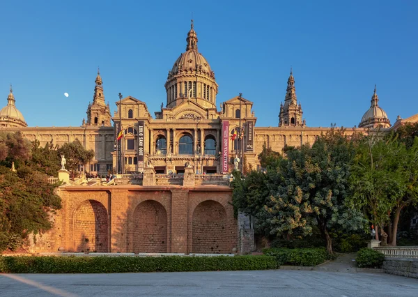 Het nationale museum in barcelona — Stockfoto