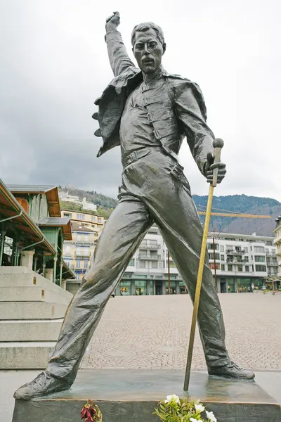 Montreux, İsviçre 23 Nisan 2012: freddy mercury heykelinin m