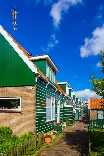Типичные голландские дома — стоковое фото