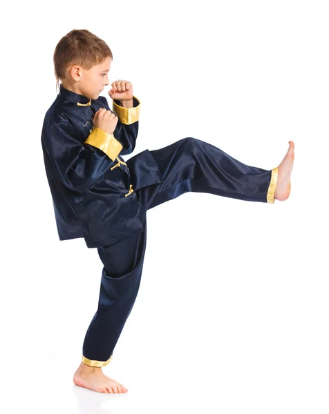Aikido menino posição de luta — Fotografia de Stock