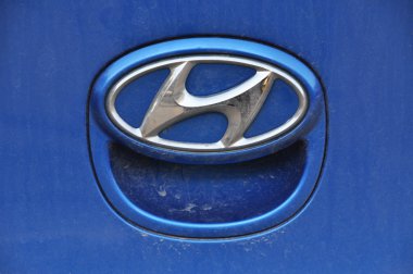 Hyundai symbol clipart