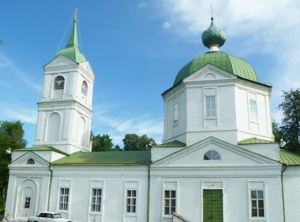 Εκκλησία του presvyatoy την κάλυψη παρθένο Μαριές σε vyaznikah — Φωτογραφία Αρχείου