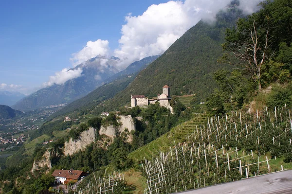 Castelo Tirol em Tirol do Sul — Fotografia de Stock