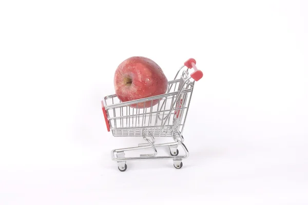 Μήλα στο σούπερ μάρκετ — Φωτογραφία Αρχείου