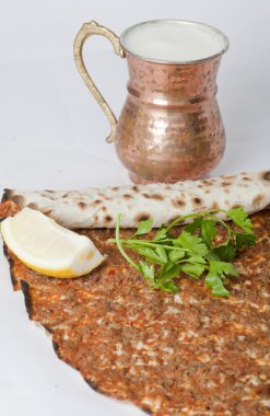 Lezzetli Türk pizzası Lahmacun.