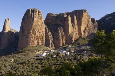 Riglos landscape clipart