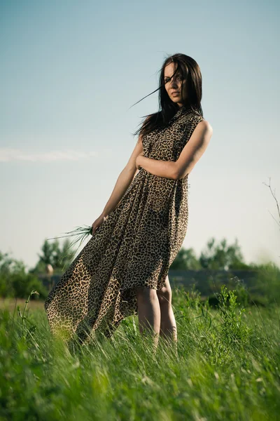 Fashion girl outdoors — Stock Photo, Image