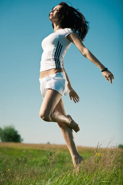 Sportif kız açık havada — Stok fotoğraf