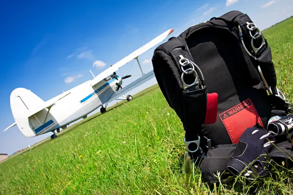 Skydiving parachutes ready to international competition. — Stock Photo, Image
