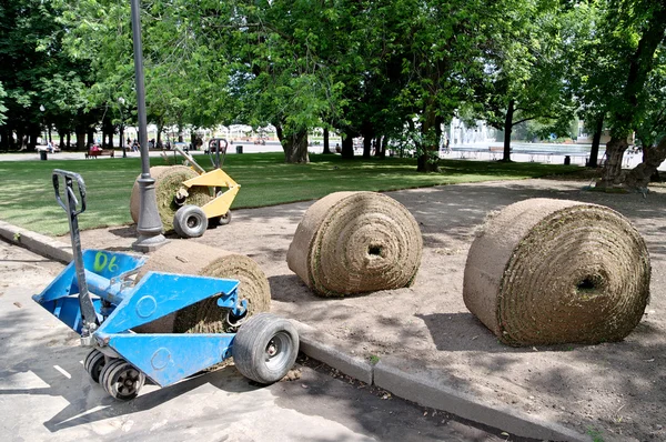 stock image Laying Turf in the city park