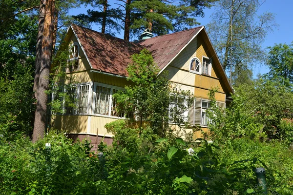 Російський сільський будинок — стокове фото