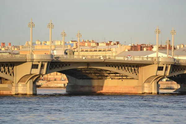 Visa av bebådelsen bro — Stockfoto