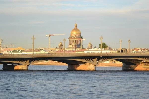 Благовещенский мост и Исаакиевский собор — стоковое фото