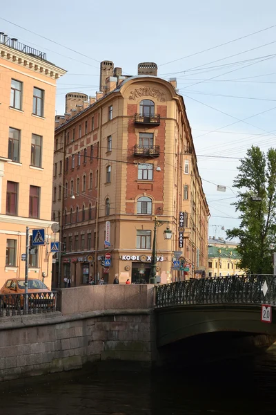 Gamla hus i Sankt Petersburg — Stockfoto