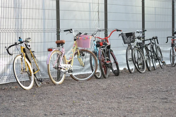 Estacionamento de bicicleta em São Petersburgo — Fotografia de Stock