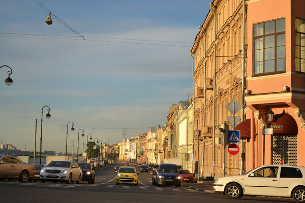 Английская набережная в Петербурге

