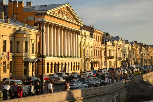 O Embankment Inglês em São Petersburgo — Fotografia de Stock
