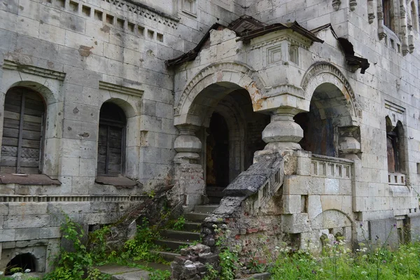 stock image Porch in abandoned Feodorovsky gorodok