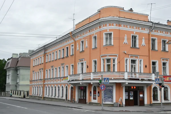 El antiguo edificio en Tsarskoe Selo — Foto de Stock