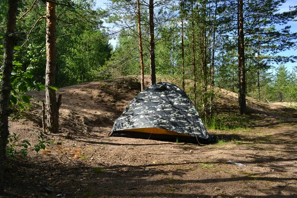 Namiot kempingowy — Zdjęcie stockowe