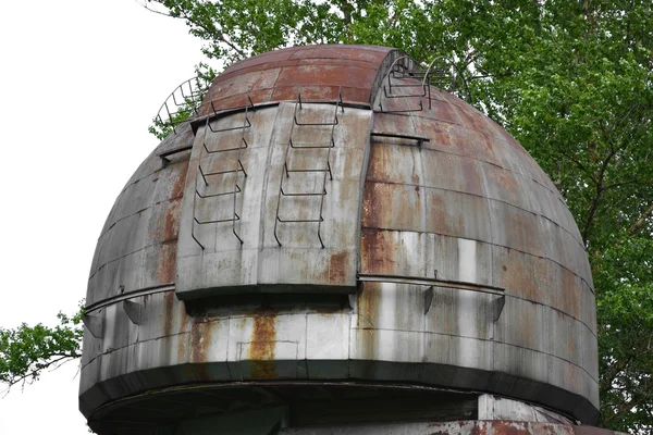 被遗弃的天文普尔科沃天文台 — 图库照片