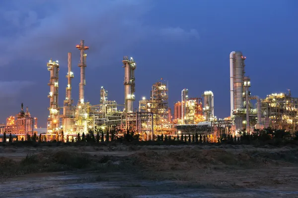 Petrokemiska anläggningar — Stockfoto